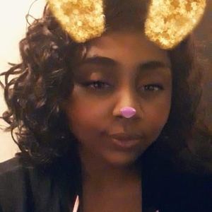 Meet your Posher, Iesha